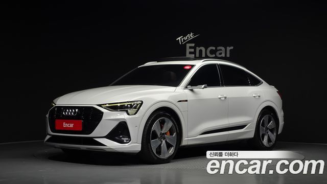 Audi e-Tron 55 Quattro Sportback - фото 0