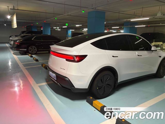 Tesla Model Y Premium Long Range AWD - фото 4