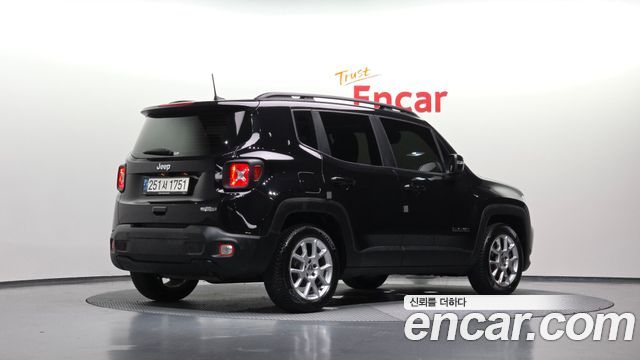 Jeep Renegade 2.4 Longitude - фото 1