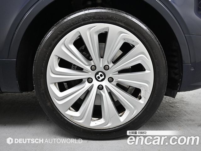 Bentley Bentayga 4.0 V8 - фото 4