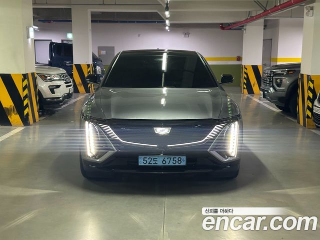 Cadillac Lyriq Sport - фото 0