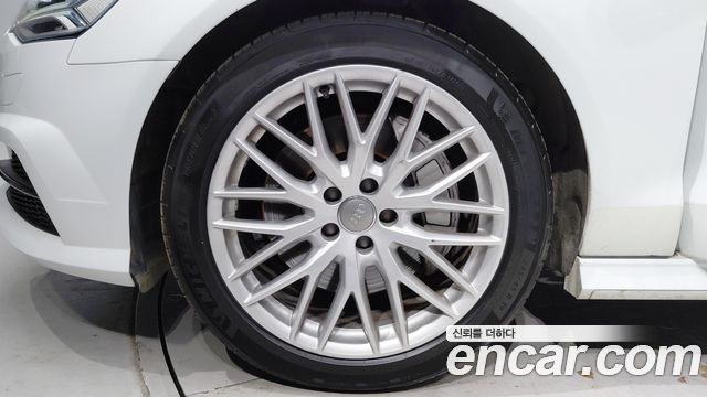 Audi A6 40 TFSI Premium C7 - фото 4