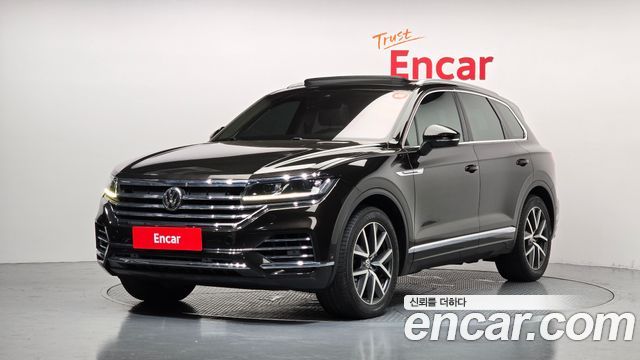 Volkswagen Touareg 3-го поколения 3.0 TDI Prestige - фото 0