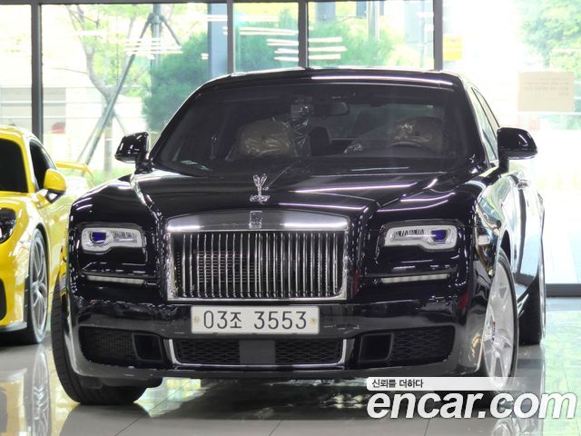 Rolls-Royce Ghost 6.6 EWB V12 - фото 0