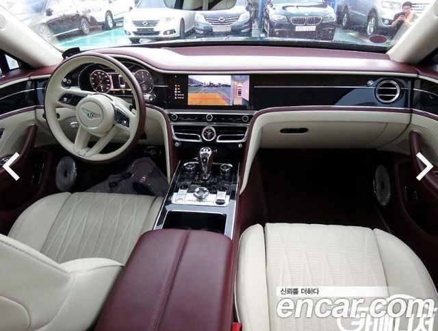 Bentley Flying Spur 3-го поколения 4.0 - фото 4