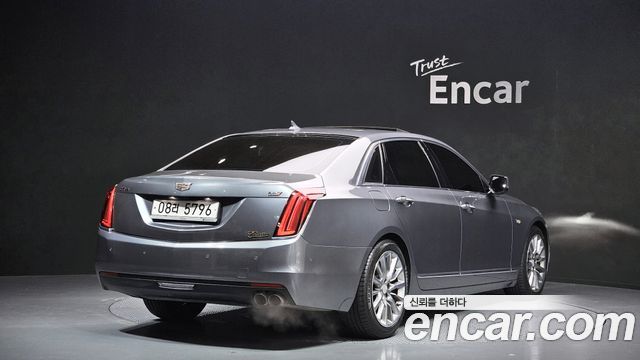 Cadillac CT6 2.0 Turbo - фото 1