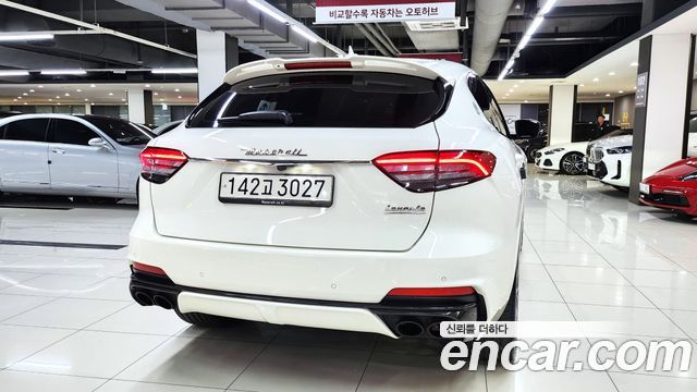 Maserati Levante 3.8 Trofeo - фото 4