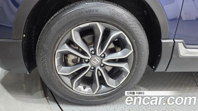 Honda CR-V 5-го поколения 2.0 Hybrid EX-L 4WD - фото 4