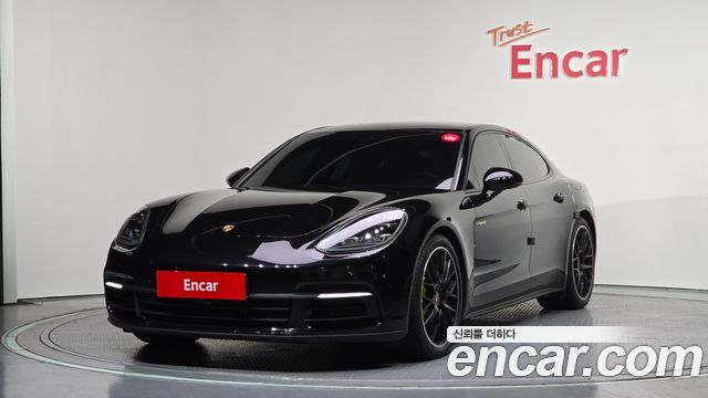 Porsche Panamera 2.9 AWD E-Hybrid - фото 0