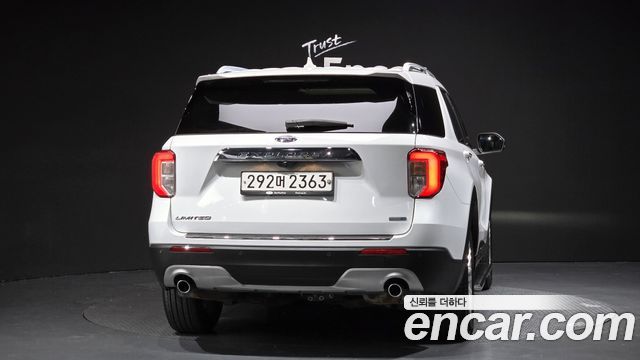 Ford Explorer 6-го поколения 2.3 LimIted 4WD - фото 3