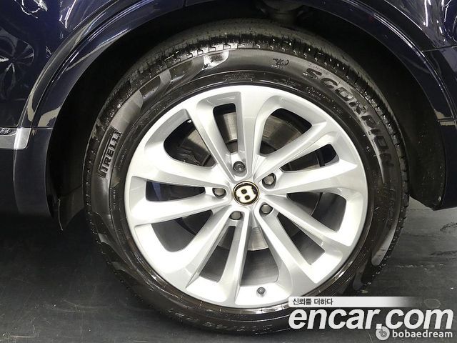 Bentley Bentayga 4.0 V8 - фото 4