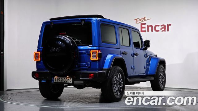 Jeep Wrangler JL 2.0 Overland Power Top 4Door 4xe - фото 1