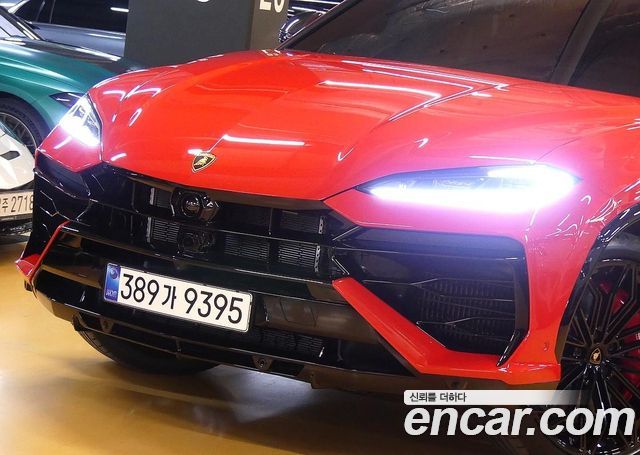 Lamborghini Urus 4.0 V8 SE - фото 0