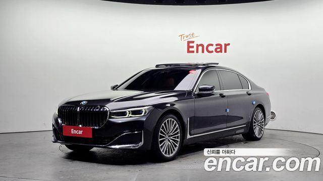 BMW 7 Series G11 740Li xDrive Design Pure Excellence - фото 0