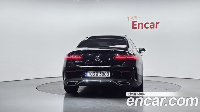Mercedes-Benz E-Class W213 E220d Coupe - фото 3