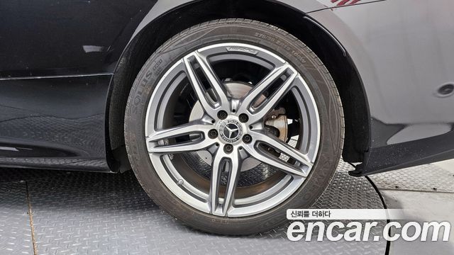 Mercedes-Benz E-Class W213 E220d Coupe - фото 4