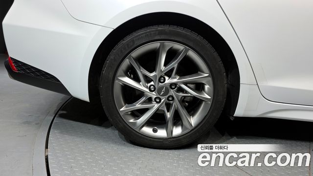 Genesis G70 New Gasoline 2.0T 4WD - фото 4