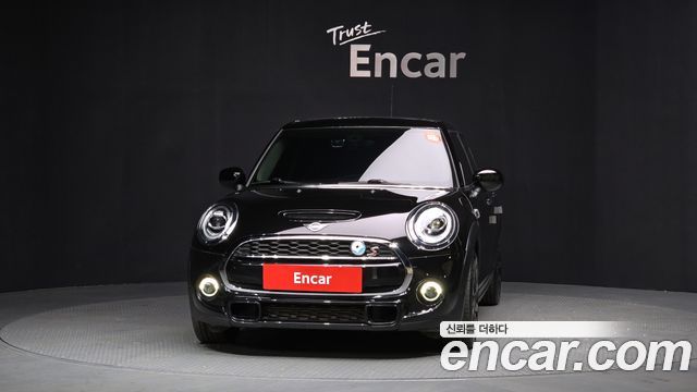 Mini Cooper S 5Door HIGH 3rd - фото 2