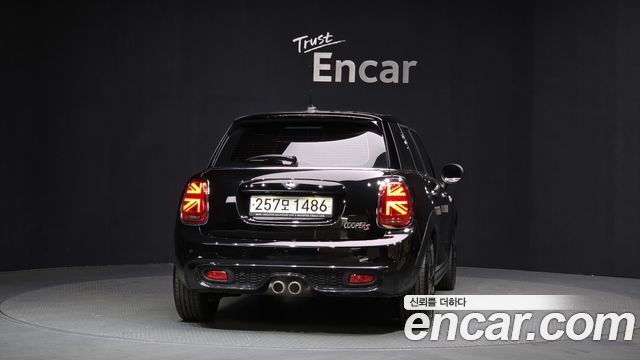 Mini Cooper S 5Door HIGH 3rd - фото 3