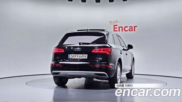 Audi Q5 FY 45 TFSI Quattro - фото 3