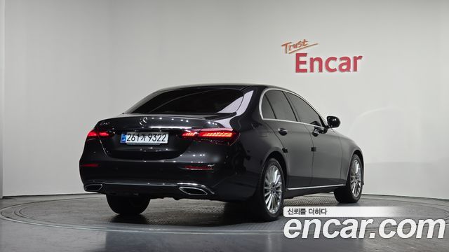 Mercedes-Benz E-Class W213 E250 Exclusive - фото 1