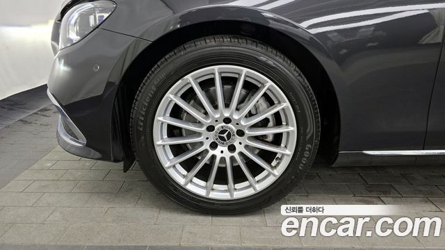 Mercedes-Benz E-Class W213 E250 Exclusive - фото 4