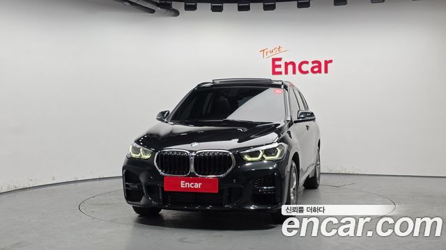 BMW X1 F48 xDrive 20i M Sport - фото 2