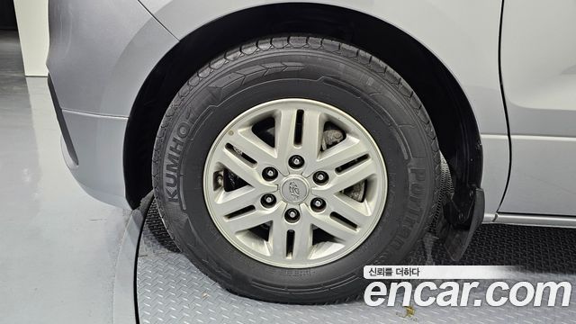 Hyundai Starex New Van 5-Seater Smart - фото 4