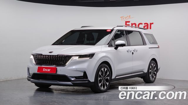Kia Carnival 4-го поколения 9-Seater Signature - фото 0