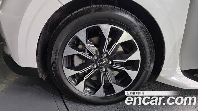 Kia Carnival 4-го поколения 9-Seater Signature - фото 4