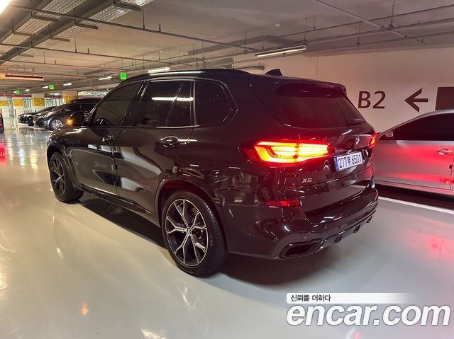 BMW X5 G05 M50i - фото 3