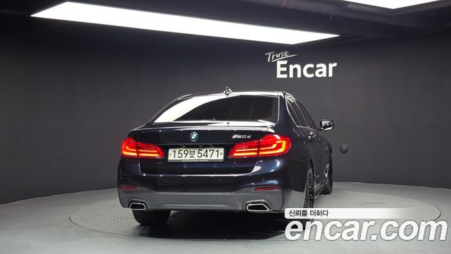 BMW 5 Series G30 520d M Sport Package Plus - фото 3