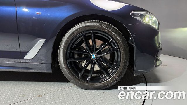 BMW 5 Series G30 520d M Sport Package Plus - фото 4