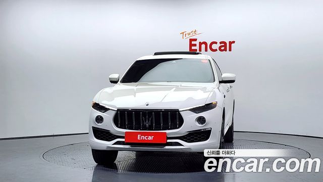 Maserati Levante 2.0 GT AWD - фото 2