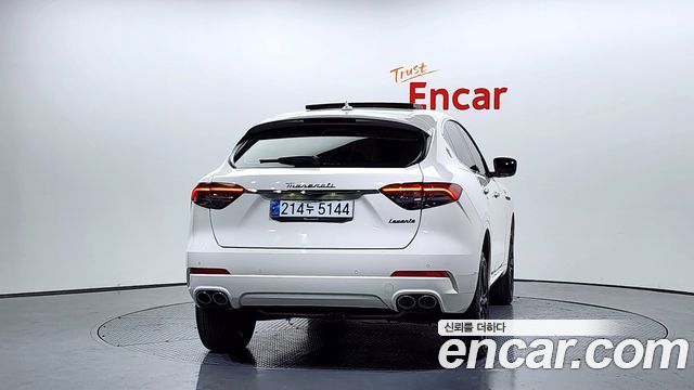 Maserati Levante 2.0 GT AWD - фото 3