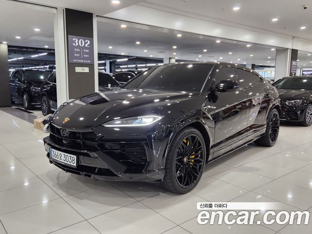 Lamborghini Urus 4.0 V8 SE - фото 0