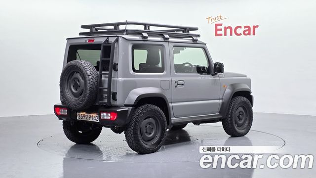 Suzuki Jimny 1.5 - фото 1
