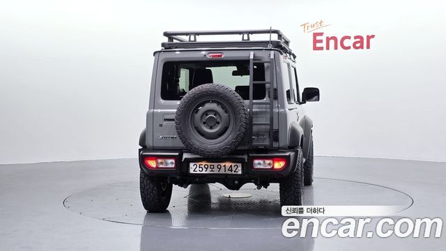 Suzuki Jimny 1.5 - фото 3