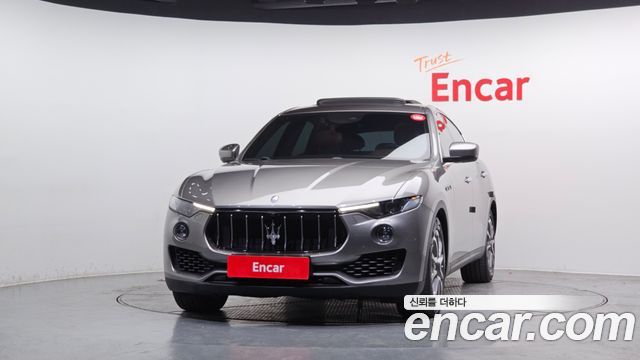 Maserati Levante 3.0 AWD Premium - фото 2