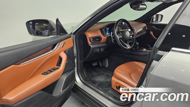 Maserati Levante 3.0 AWD Premium - фото 4