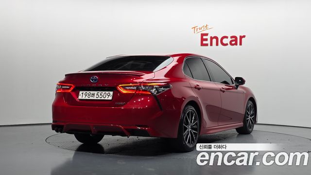 Toyota Camry XV70 2.5 XSE Hybrid - фото 1