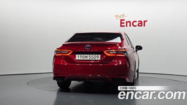 Toyota Camry XV70 2.5 XSE Hybrid - фото 3