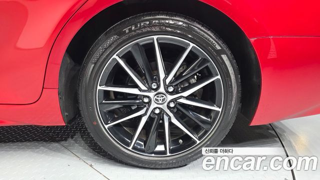 Toyota Camry XV70 2.5 XSE Hybrid - фото 4