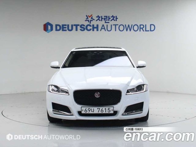 Jaguar XF X260 20d Prestige - фото 2