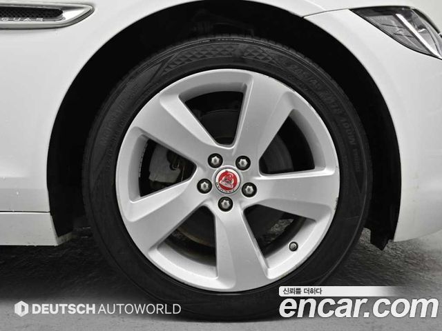 Jaguar XF X260 20d Prestige - фото 4