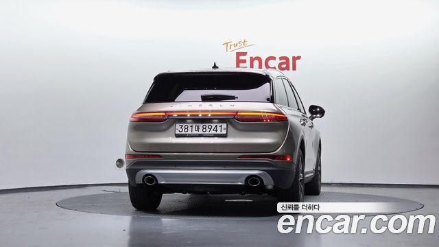 Lincoln Corsair 2.0 Reserve AWD - фото 3