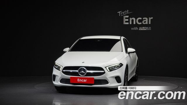 Mercedes-Benz A-Class W177 A220 Hatchback - фото 2