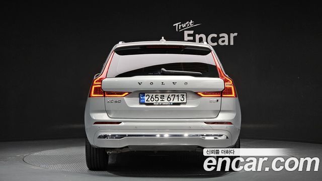 Volvo XC60 2-го поколения B5 Inscription - фото 3