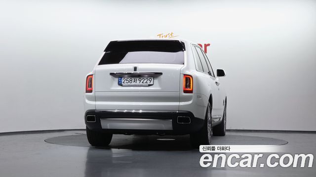 Rolls-Royce Cullinan 6.7 V12 - фото 2