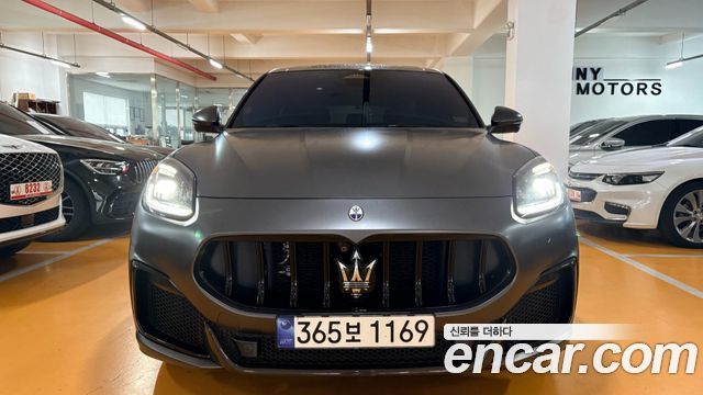 Maserati Grecale 3.0 AWD Trofeo - фото 0